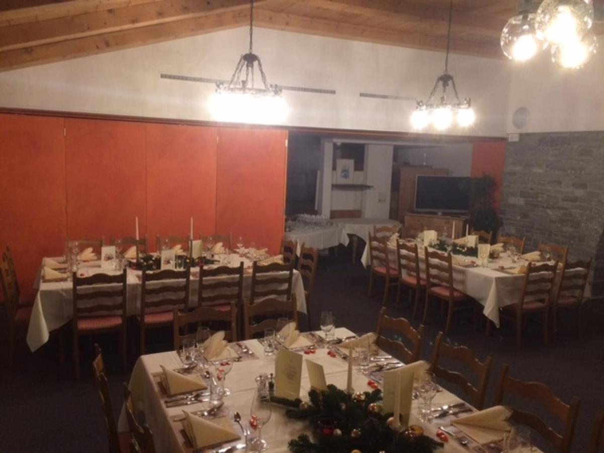 מיינפלד Hotel Restaurant Heidihof מראה חיצוני תמונה