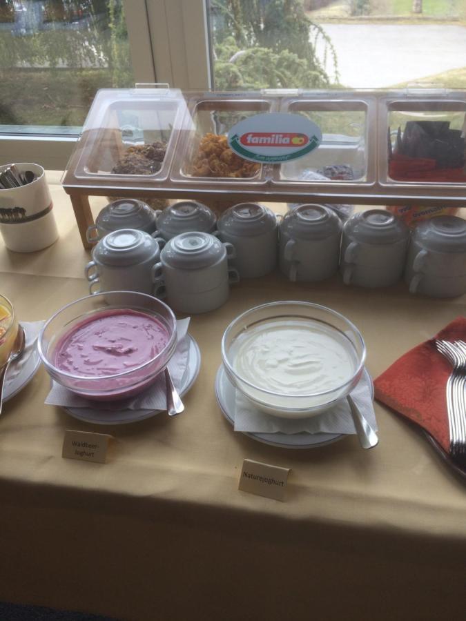 מיינפלד Hotel Restaurant Heidihof מראה חיצוני תמונה